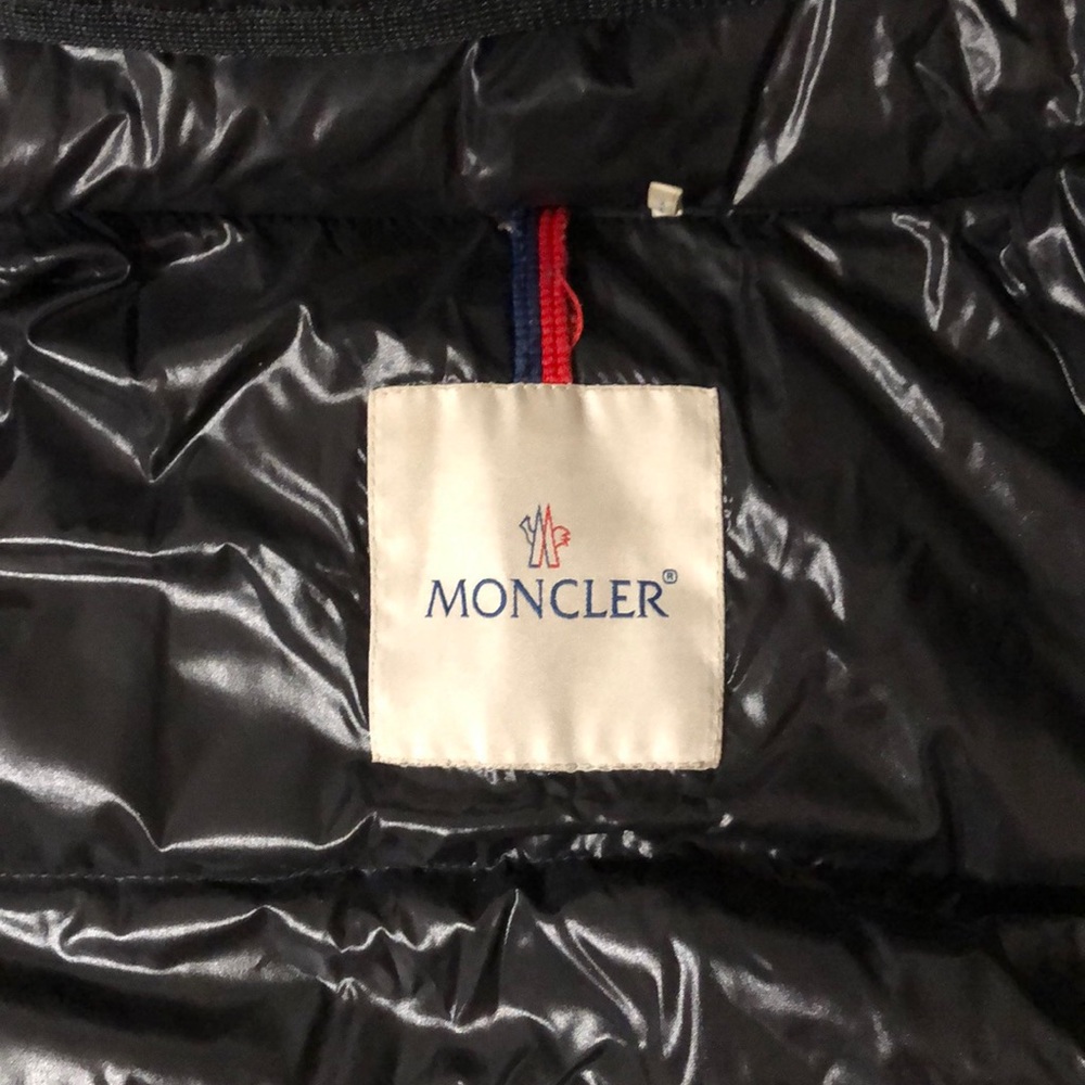 Moncler Jacket kids - Picture 5 of 8